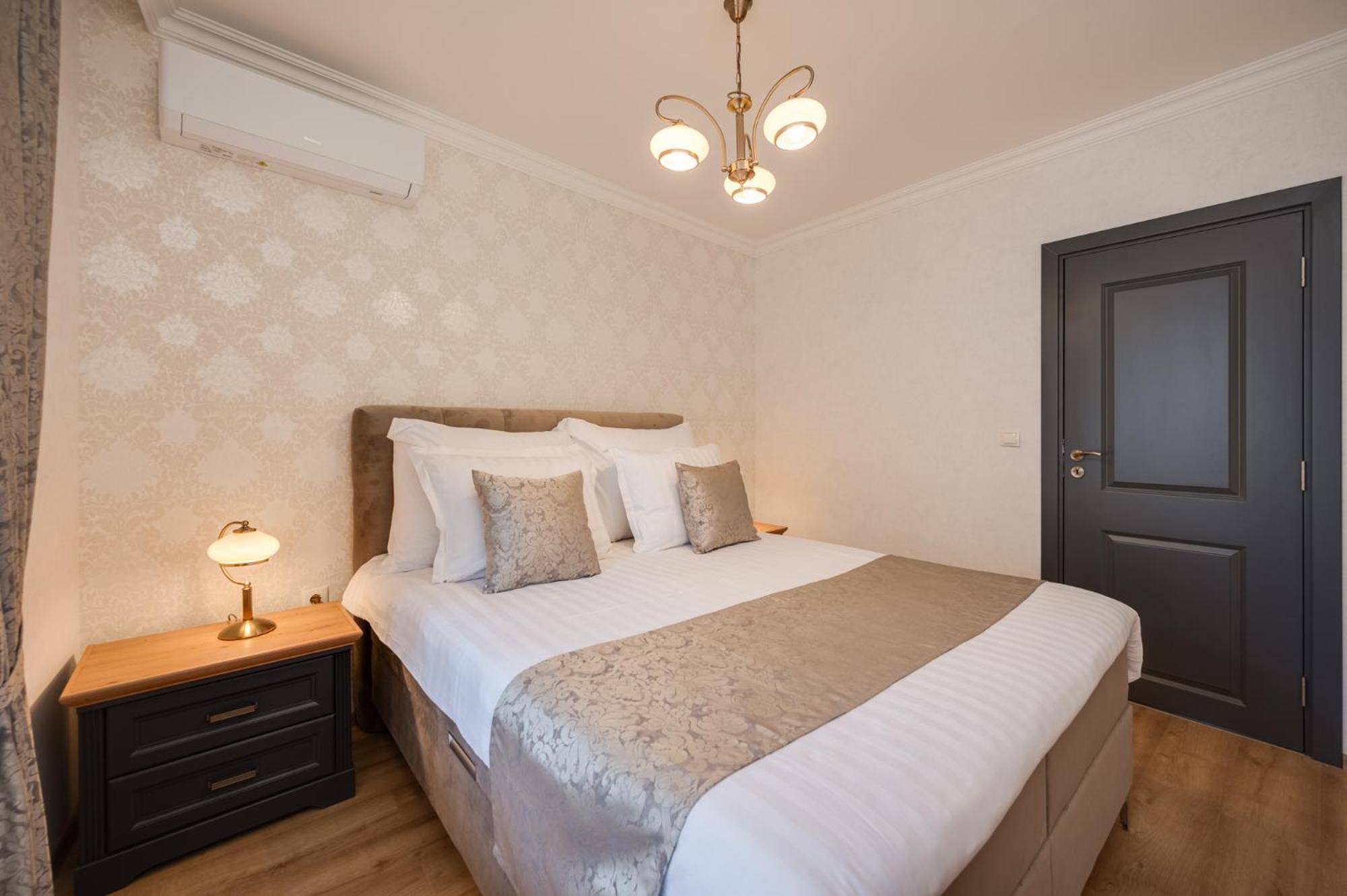 Prestige Central Apartments Varna Eksteriør billede