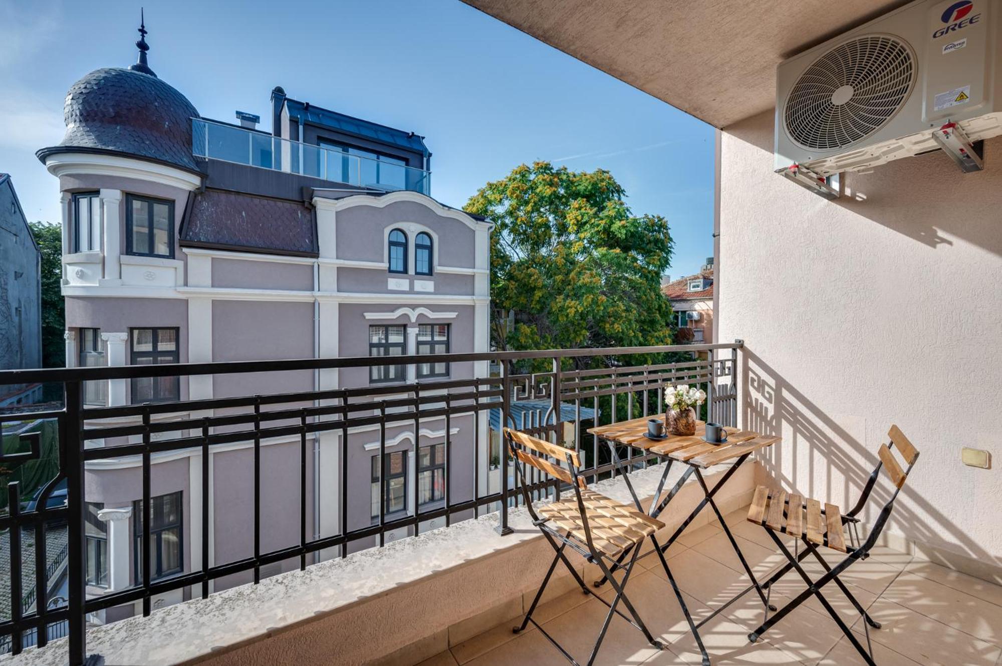 Prestige Central Apartments Varna Eksteriør billede