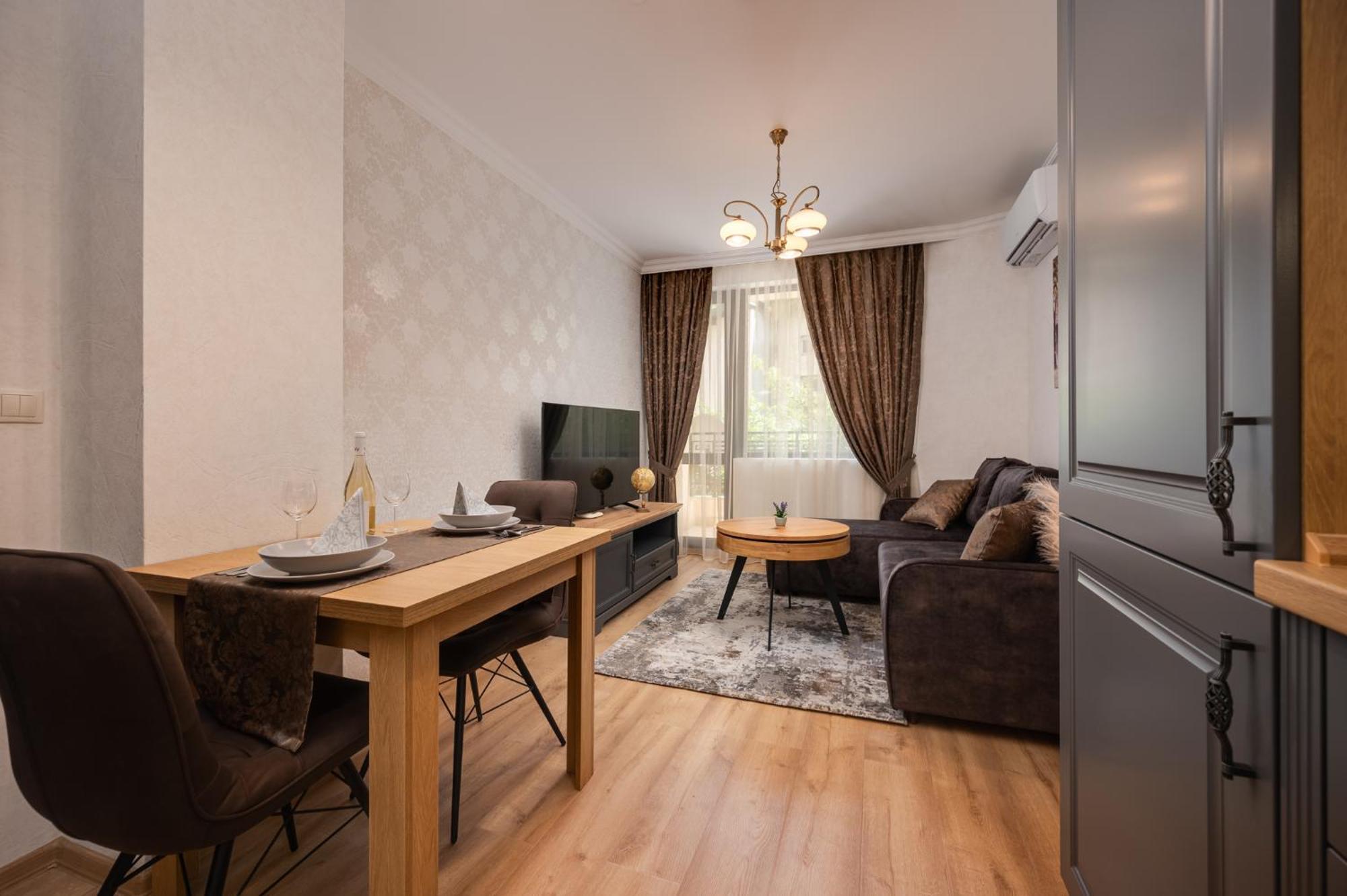 Prestige Central Apartments Varna Eksteriør billede