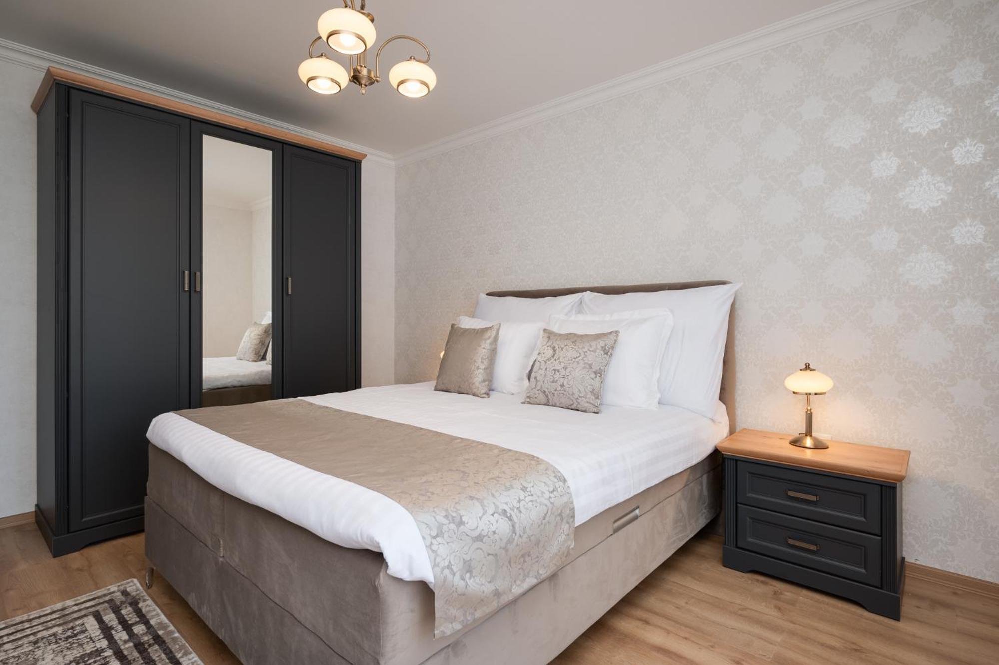 Prestige Central Apartments Varna Eksteriør billede